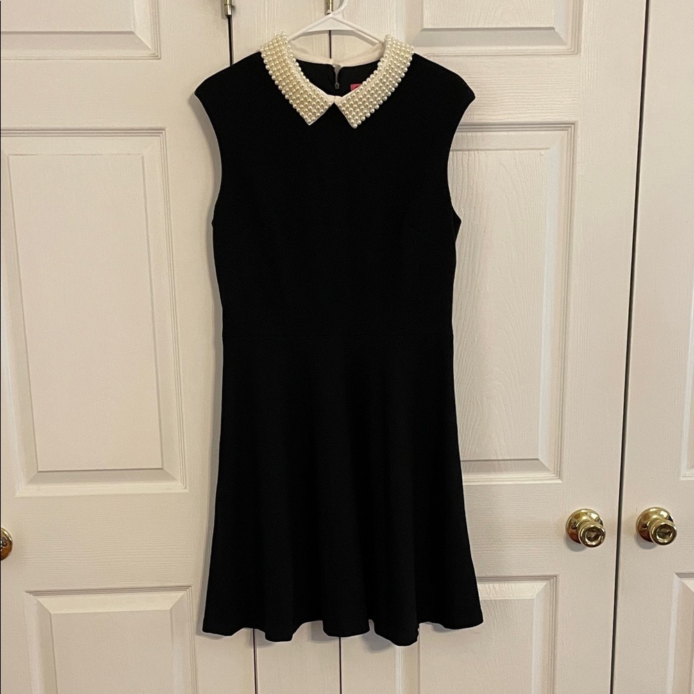 Elegant Black  Dress with Pearl Collar